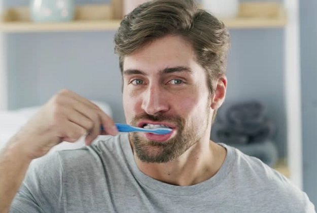 how to properly brush & floss